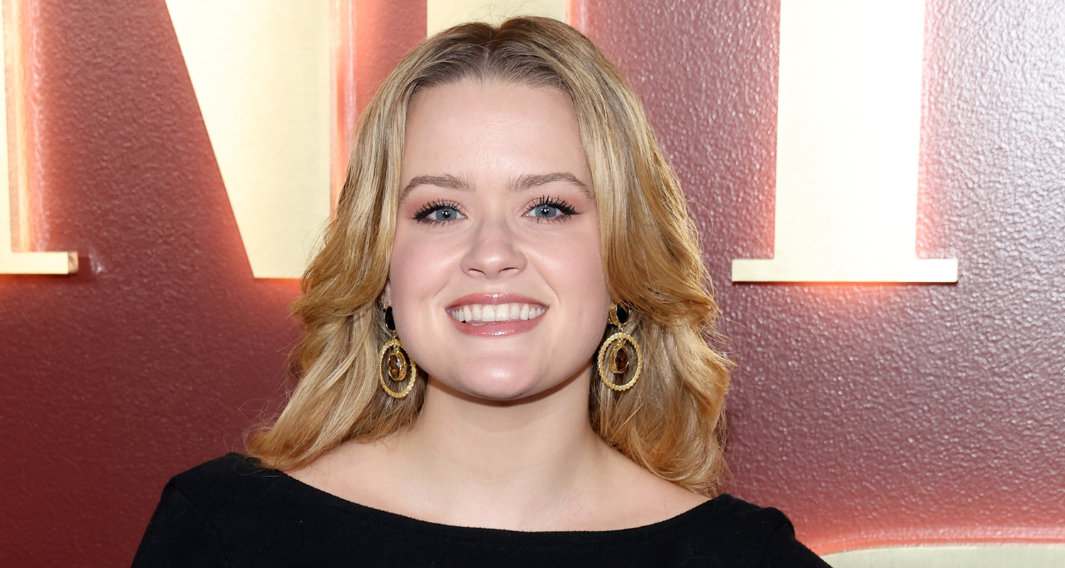 Ava Phillippe Debuts New Hair ‘Time to See How the Other Half(01)