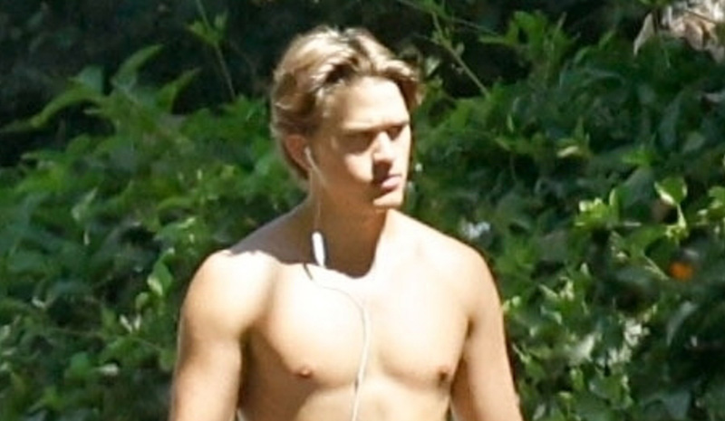 Ryan Phillippe’s Son Deacon, 20, Spotted Going Shirtless During a Hike in L.A.