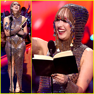 Chappell Roan Dedicates VMAs Win to LGBTQ Fans, Gives Poignant Speech