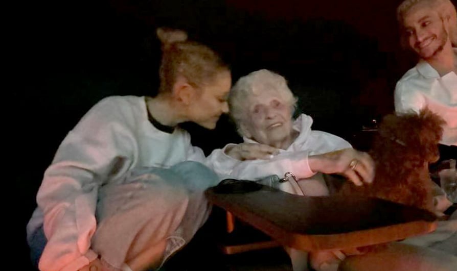 Ariana Grande & Boyfriend Ethan Slater Fly to Florida to Watch ‘Wicked