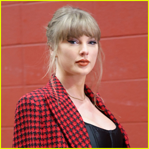 Is Taylor Swift Attending Travis Kelce’s Chiefs vs. Las Vegas Raiders