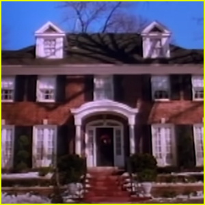 Director Reveals How ‘Home Alone’ Parents Were Able to Afford That