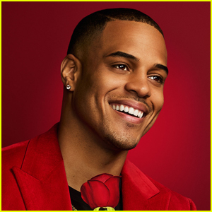 Image from cdn01.justjared.com Image from cdn01.justjared.com