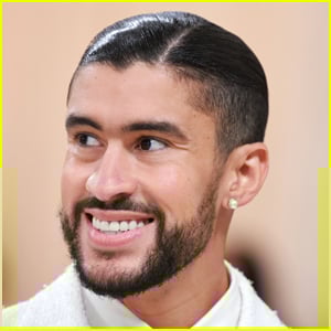 ‘EL CLúB’ Lyrics & English Translation: See the Meaning of Bad Bunny’s