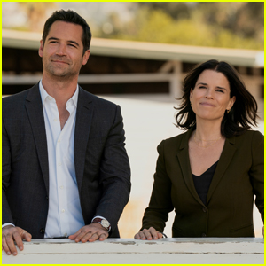 The Lincoln Lawyer' Renewed for Season 4, Netflix Confirms Casting Change  From Season 3! | Manuel Garcia-Rulfo, Netflix, Neve Campbell, Television, The  Lincoln Lawyer | Celebrity News and Gossip | Entertainment, Photos