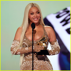 Beyonce Wins Best Country Album at Grammys 2025, Taylor Swift Presents