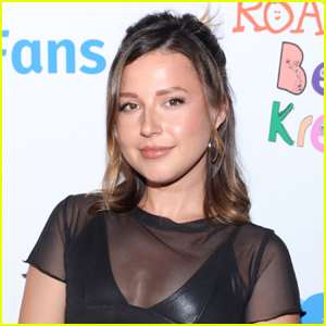 Bachelorette’s Katie Thurston’s Breast Cancer Treatment Delayed as She