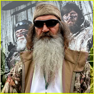 ‘Duck Dynasty’ Star Phil Robertson Passes Away 6 Months After Alzheimer’s Diagnosis