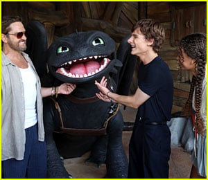 Universal's Epic Universe Gets an Epic Visit from Gerard Butler & 'Dragon' Stars During Grand Opening!