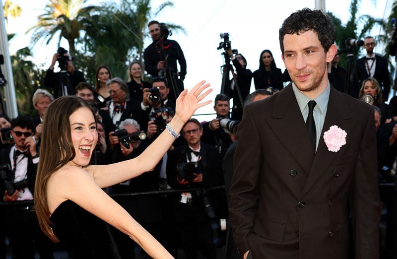 Alana Haim Had a Cute Carpet Moment with Co-Star Josh O’Connor at ‘The Mastermind’ Cannes Premiere!