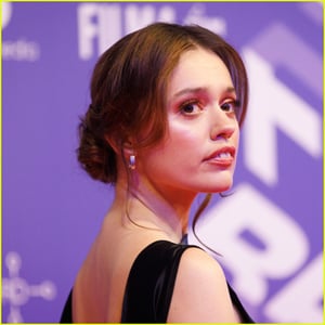 Aimee Lou Wood Reveals the Test Mike White Made ‘White Lotus’ Cast Take