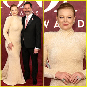 Sarah Snook & Husband Dave Lawson Are Last to Arrive On Tony Awards 2025 Red Carpet