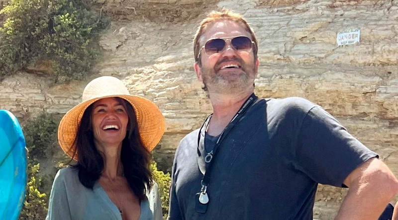 Gerard Butler & Morgan Brown Spend Fourth of July at the Beach in Malibu!