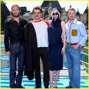 Pedro Pascal insieme a Ebon Moss-Bachrach, Vanessa Kirby e Joseph Quinn frequentano 