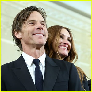Julia Roberts & Husband Danny Moder Share Rare Photos to Celebrate 23rd Wedding Anniversary