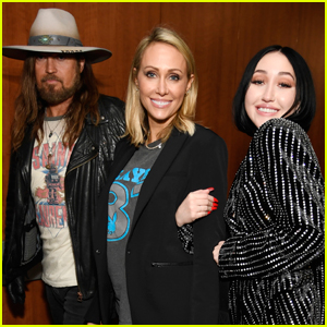 Noah Cyrus Shares an Update on Her Relationship with Tish & Billy Ray Cyrus