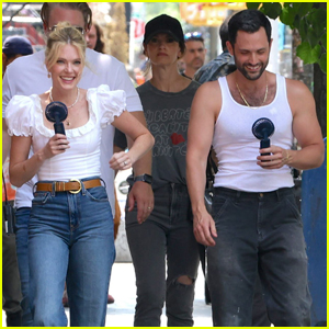 Penn Badgley e Meghann Fahy si prendono in pausa per rinfrescarti sul set di 