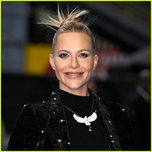 Poppy Delevingne accoglie la bambina con il partner Archie Keswick, rivela che ha partorito a maggio