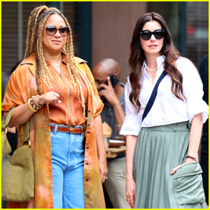 Anne Hathaway si riunisce con Tracie Thoms per le riprese di 'Devil Wears 2'