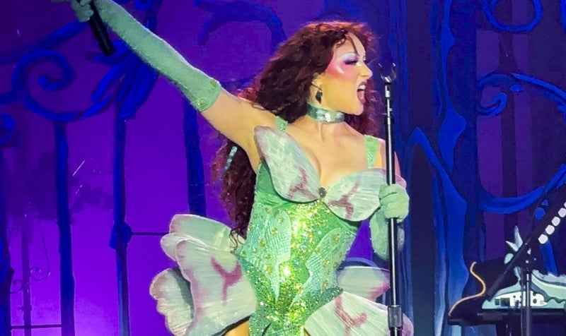 Chappell Roan’s Set List for 2025 Summer Festival Tour Revealed After Øyafestivalen Show in Norway! | Chappell Roan, Music, Set LIst | Just Jared: Celebrity News and Gossip