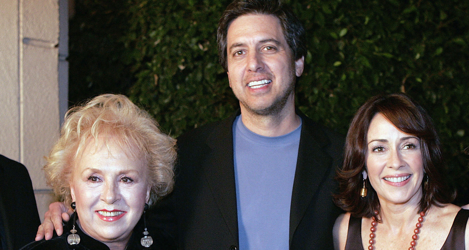 The Wealthiest ‘Everybody Loves Raymond’ Stars Ranked Lowest to Highest (The Richest Has a Net Worth of 0 Million!) | Brad Garrett, Doris Roberts, EG, Everybody Loves Raymond, Extended, Madylin Sweeten, Monica Horan, Net Worth, Patricia Heaton, Peter Boyle, Ray Romano, Slideshow | Just Jared: Celebrity News and Gossip