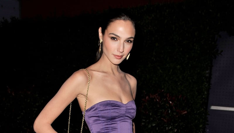 Gal Gadot Says She ‘Hated’ Being on ‘Entourage,’ Claims She Had to Leave the Set | Entourage, Gal Gadot | Just Jared: Celebrity News and Gossip