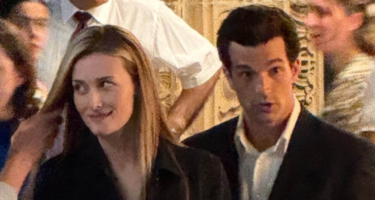 Sarah Pidgeon & Paul Kelly Spend Late Night on ‘American Love Story’ Set in NYC | American Love Story, Paul Kelly, Sarah Pidgeon | Just Jared: Celebrity News and Gossip