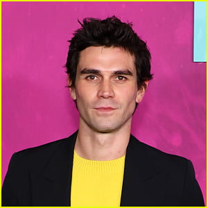 KJ Apa Talks About Having a Hairy Butt & Why He Didn’t Shave it for ‘Map That Leads to You’ Shower Scene