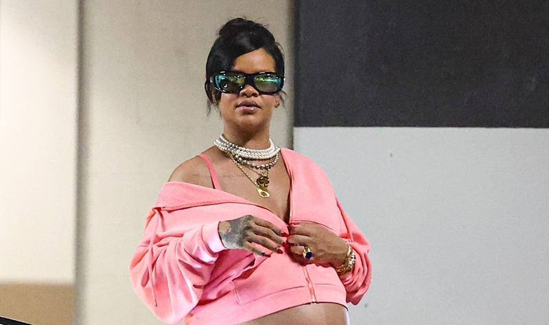 Pregnant Rihanna Puts Baby Bump on Display in Pink Cropped Sweatshirt | Pregnant Celebrities, Rihanna | Just Jared: Celebrity News and Gossip
