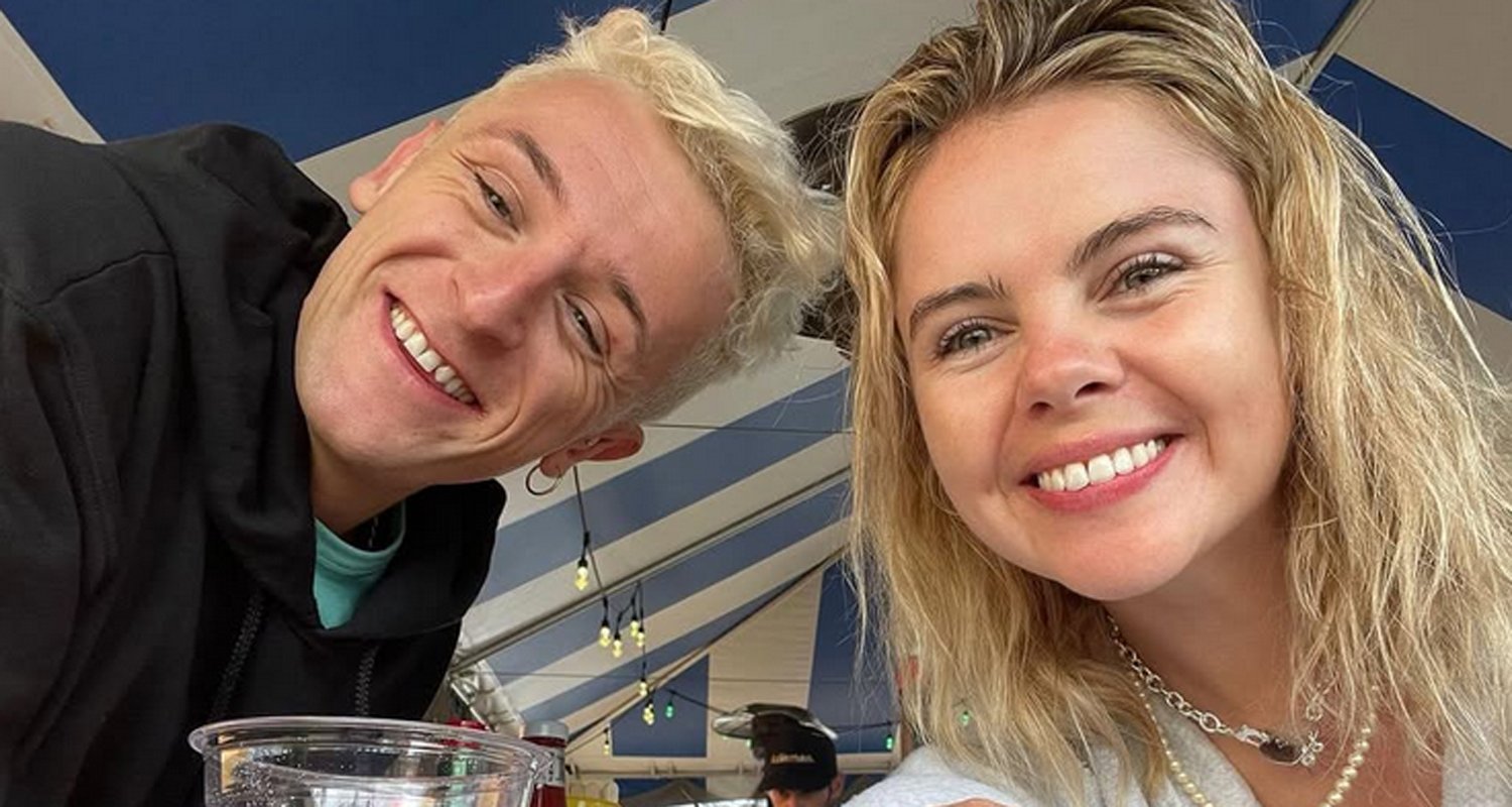 ‘Derry Girls’ Star Saoirse-Monica Jackson Marries DJ Denis Sulta!