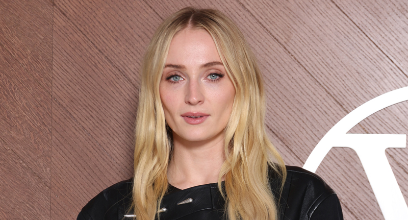 Sophie Turner Makes a Naughty Bedroom Confession & Reveals Her Dating Red Flag | Sophie Turner | Just Jared: Celebrity News and Gossip
