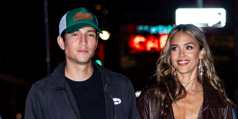 Jessica Alba & Danny Ramirez Hold Hands, Hang with Him’s Marlon Wayans & Tyriq Withers | Danny Ramirez, Jessica Alba, Marlon Wayans, Tyriq Withers | Just Jared: Celebrity News and Gossip