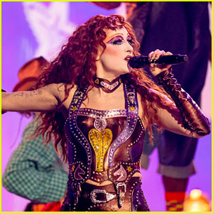 Chappell Roan Setlist for 2025 U.S. Tour Revealed After First Shows in New York!