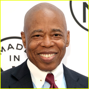 Eric Adams scende dalla razza del sindaco di New York, non cerca più il secondo mandato