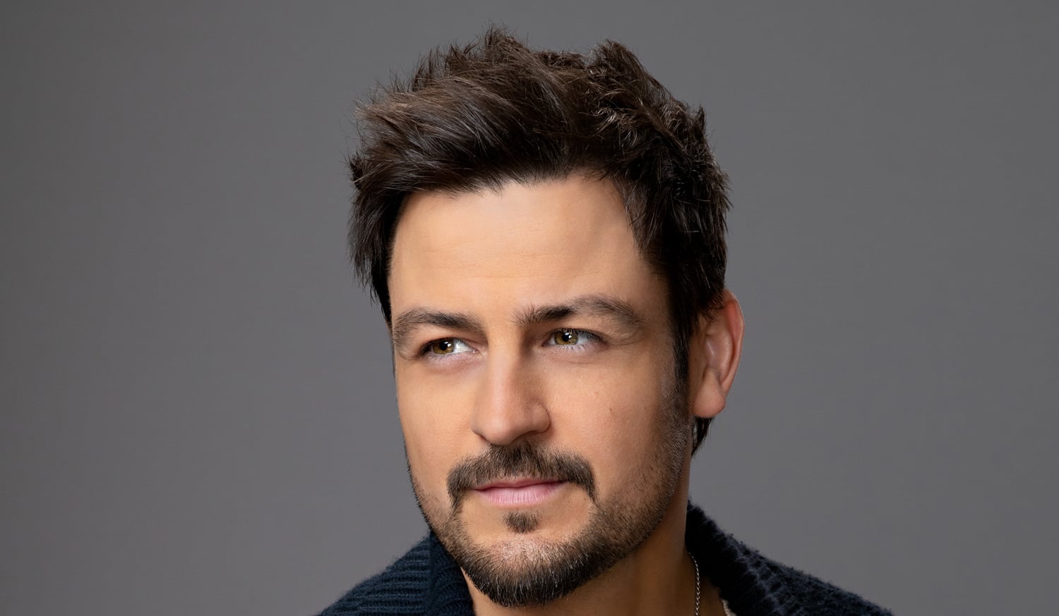 Is Tyler Hynes Single or Does He Have a Girlfriend or Wife? What We Know About His Dating Life Revealed | Hallmark Channel, Tyler Hynes | Just Jared: Celebrity News and Gossip