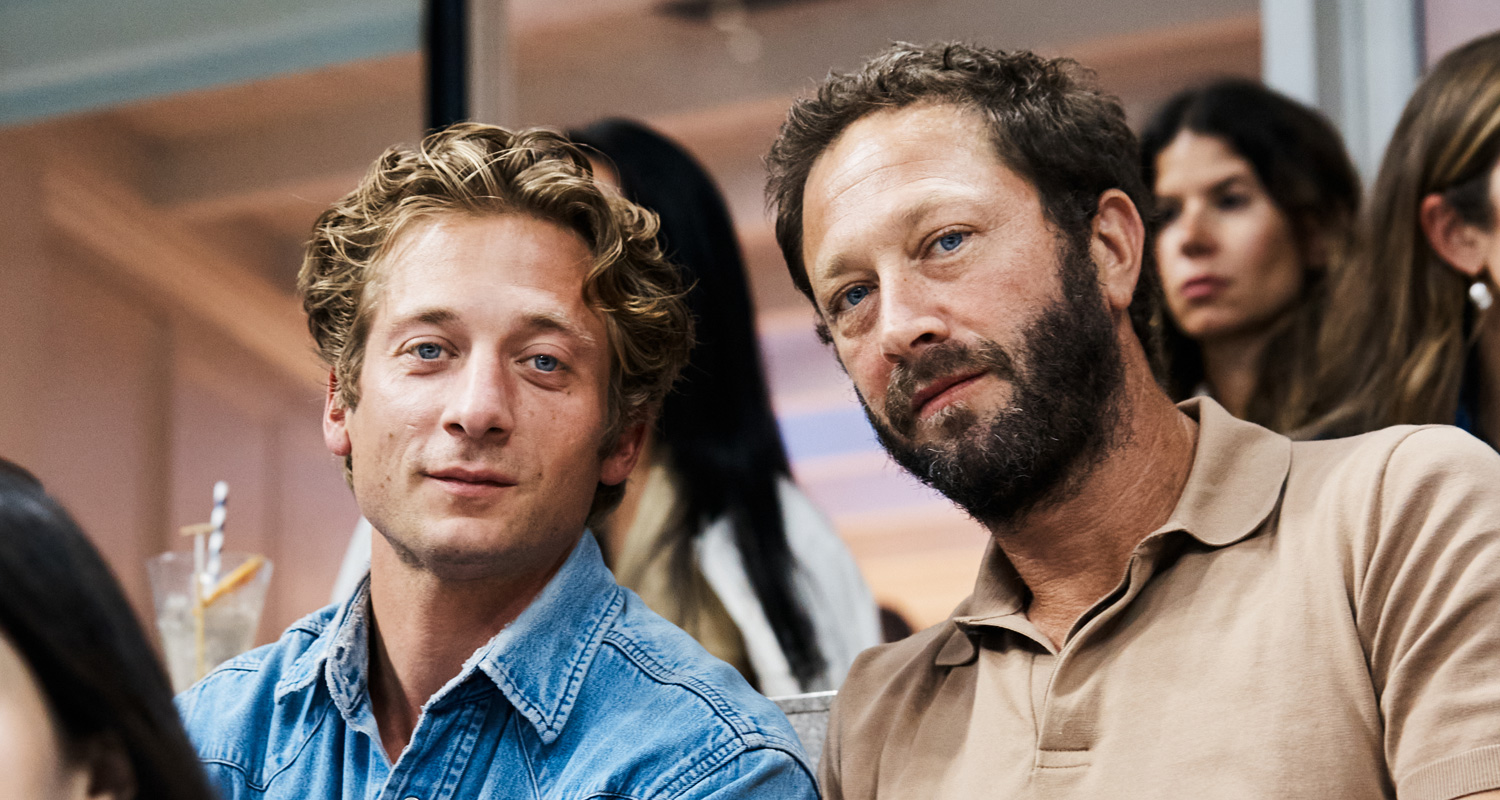 ‘The Bear’ Stars Jeremy Allen White & Ebon Moss-Bachrach Reunite & Share Hug at US Open 2025 | 2025 US Open, Al Roker, Alexandra Daddario, Billie Jean King, Bobby Flay, Bowen Yang, Caro Daur, Christopher Briney, Ciara, Danai Gurira, Ebon Moss-Bachrach, Emma Roberts, isabel machado, Jeremy Allen White, Jordyn Woods, Julianne Hough, karl anthony townes, Ludacris, Marcello Hernandez, Orlando Bloom, Robin Roberts, Shonda Rhimes, Venus Williams | Just Jared: Celebrity News and Gossip