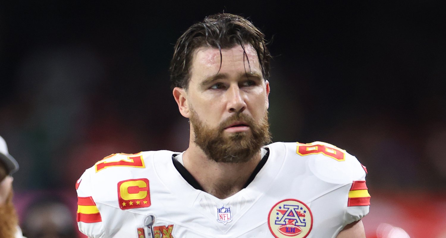 Travis Kelce Slapped by Chargers Player Teair Tart During Chiefs Opener