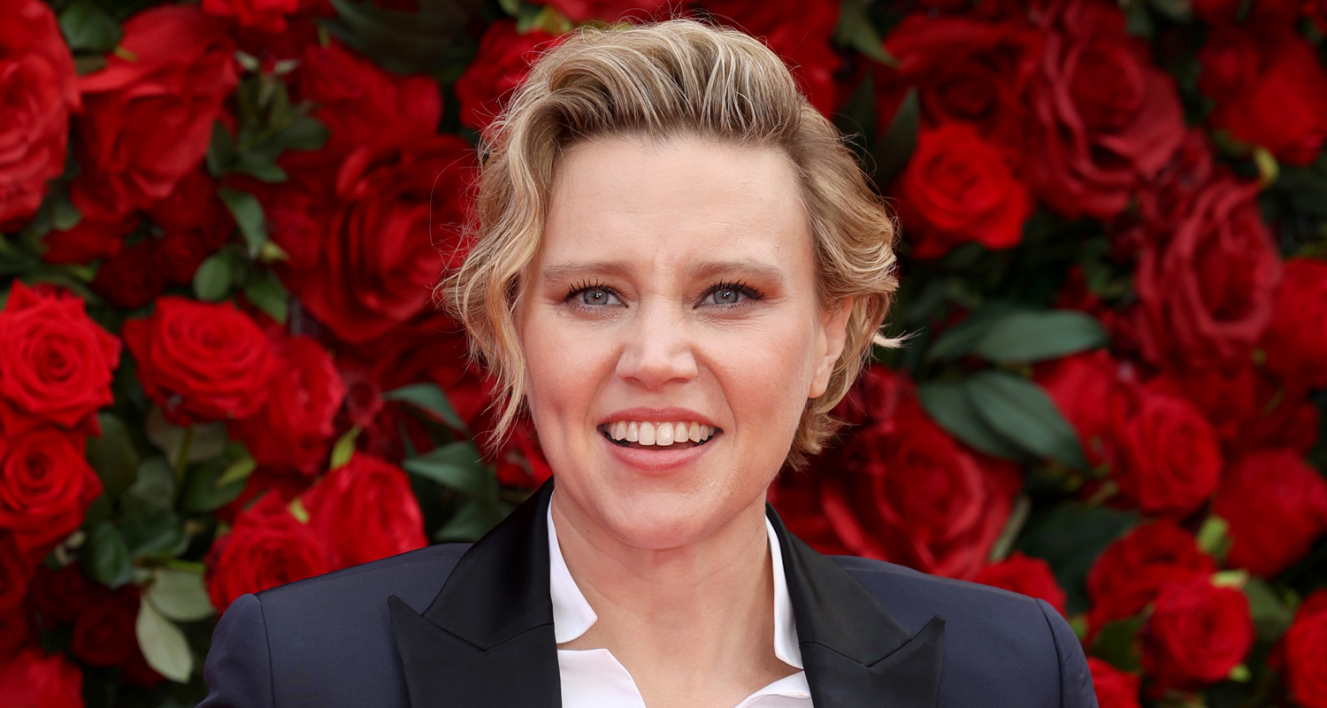 Kate McKinnon Reveals Geographic Tongue Diagnosis | Kate McKinnon | Just Jared: Celebrity News and Gossip