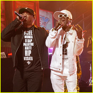 Public Enemy Performs ‘Fight the Power’ on ‘Kimmel’ While Telling Jimmy They Always Have His Back – Watch Now! Public Enemy Performs ‘Fight the Power’ on ‘Kimmel’ While Telling Jimmy They Always Have His Back – Watch Now!