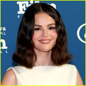 Selena Gomez Looks Back at Time on ‘Wizards of Waverly Place,’ Reveals Half the Reason She Came Back for Sequel Series Selena Gomez Looks Back at Time on ‘Wizards of Waverly Place,’ Reveals Half the Reason She Came Back for Sequel Series
