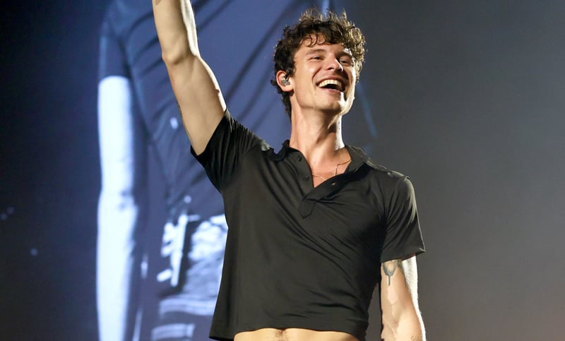 ✨ ショーン・メンデス、2025年「On The Road Again」ツアー北米公演を開始！ボストン初公演から熱狂の渦！🔥
