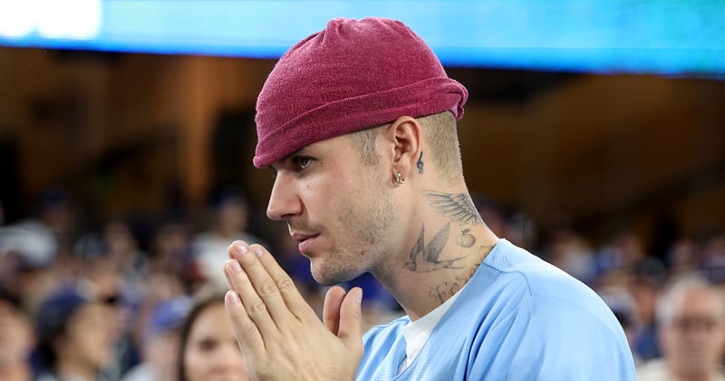 Justin Bieber finalmente raspa a barba e estreia uma cara nova na World Series com sua esposa Hailey | Hailey Bieber, Justin Bieber, MLB, Série Mundial | Notícias e fofocas sobre celebridades | Entretenimento, fotos e vídeos Justin Bieber finalmente raspa a barba e estreia uma cara nova na World Series com sua esposa Hailey | Hailey Bieber, Justin Bieber, MLB, Série Mundial | Notícias e fofocas sobre celebridades | Entretenimento, fotos e vídeos