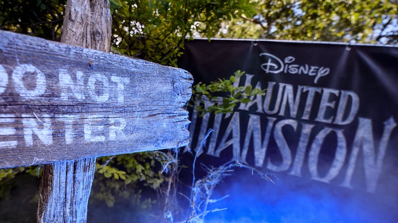 Haunted Mansion Death: Disneyland Guest Dies After Riding Holiday-Themed Attraction
