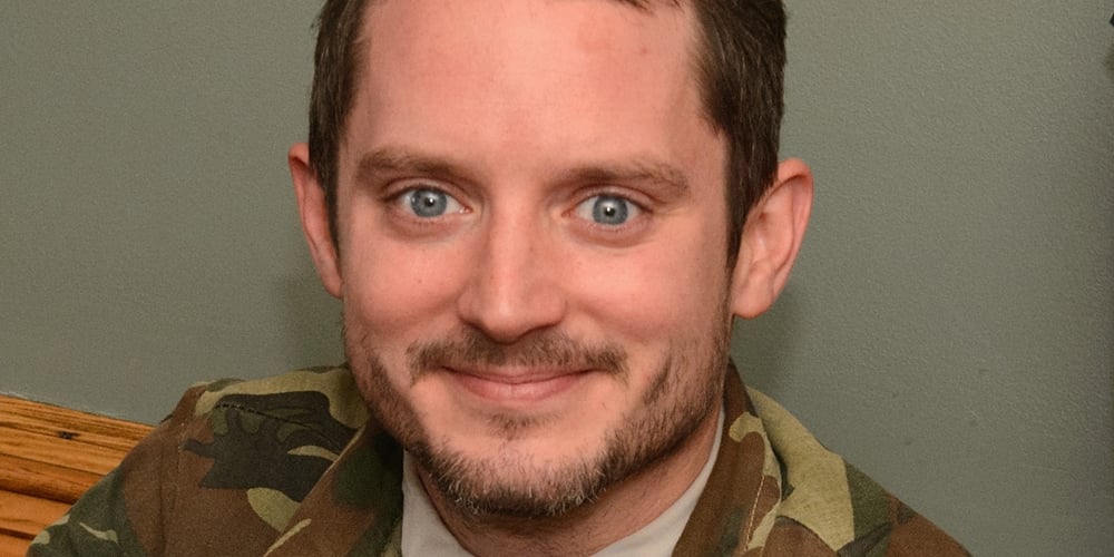엘리야 우드(Elijah Wood)가 샤이어에서 ‘반지의 제왕’ 테마 결혼식을 열었습니다! | 엘리야 우드, Human Interests, 반지의 제왕 | 유명인 뉴스 및 가십 | 엔터테인먼트, 사진 및 비디오 엘리야 우드(Elijah Wood)가 샤이어에서 ‘반지의 제왕’ 테마 결혼식을 열었습니다! | 엘리야 우드, Human Interests, 반지의 제왕 | 유명인 뉴스 및 가십 | 엔터테인먼트, 사진 및 비디오