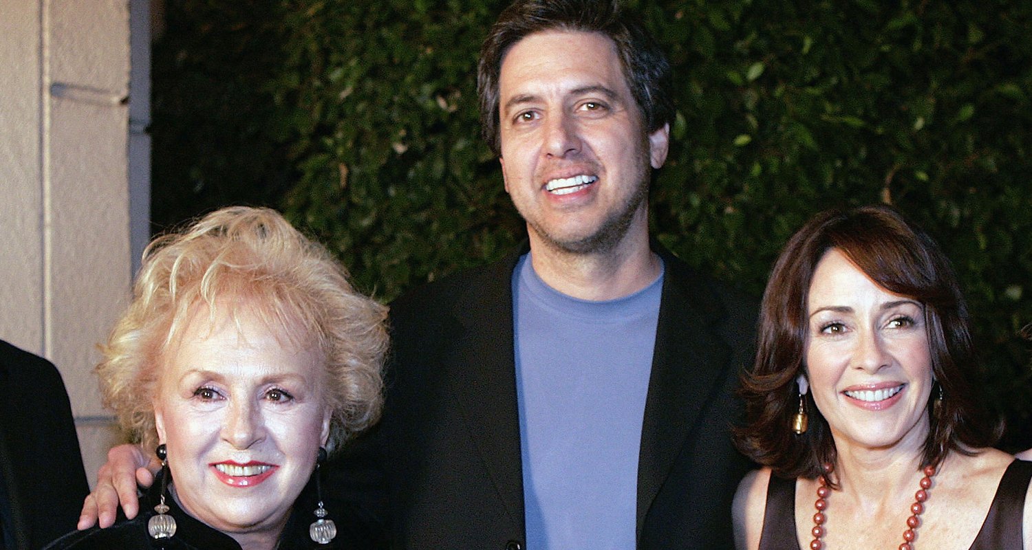 'Everybody Loves Raymond' Stars Reveal Astonishing Net Worths! 💰