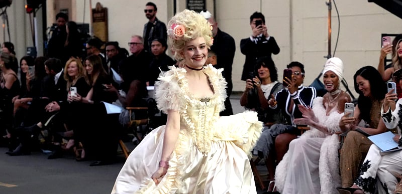 Julia Garner se transforma na Maria Antonieta de Kirsten Dunst para a passarela da ‘Vogue World’! | Julia Garner, Mark Foster, Vogue World | Notícias e fofocas sobre celebridades | Entretenimento, fotos e vídeos Julia Garner se transforma na Maria Antonieta de Kirsten Dunst para a passarela da ‘Vogue World’! | Julia Garner, Mark Foster, Vogue World | Notícias e fofocas sobre celebridades | Entretenimento, fotos e vídeos