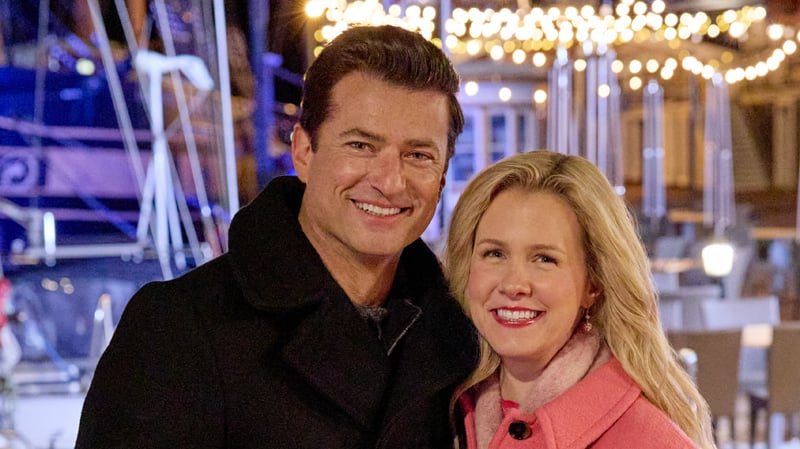 Hallmark’s Wes Brown & Ginna Claire Mason Drop New Song ‘Timeless Christmas’ Ahead of Their Movie Premiere! | Christmas, Ginna Claire Mason, Hallmark Channel, Movies, Music, Wes Brown | Celebrity News and Gossip | Entertainment, Photos and Videos