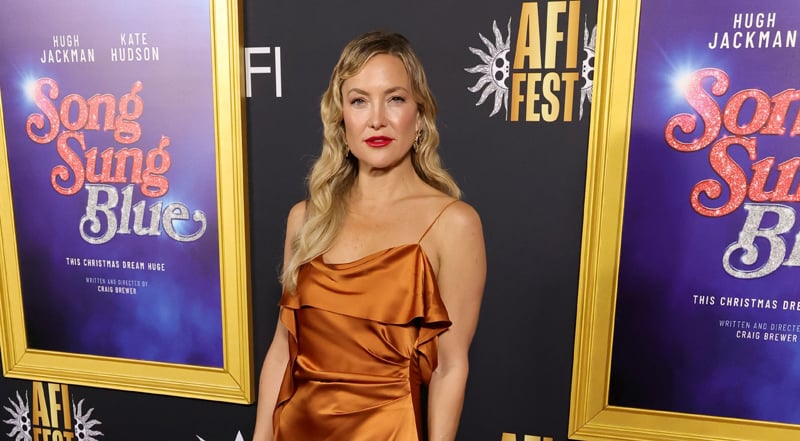 Kate Hudson é acompanhada pelo noivo Danny Fujikawa e amigos na estreia de ‘Song Sung Blue’ | Brenda Song, Danny Fujikawa, Drew Tarver, Kate Hudson, Song Sung Blue | Notícias e fofocas sobre celebridades | Entretenimento, fotos e vídeos Kate Hudson é acompanhada pelo noivo Danny Fujikawa e amigos na estreia de ‘Song Sung Blue’ | Brenda Song, Danny Fujikawa, Drew Tarver, Kate Hudson, Song Sung Blue | Notícias e fofocas sobre celebridades | Entretenimento, fotos e vídeos