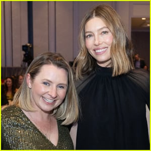 Jessica Biel Reunites with ‘7th Heaven’ Co-Star Beverley Mitchell for Global Down Syndrome Foundation Event! Jessica Biel Reunites with ‘7th Heaven’ Co-Star Beverley Mitchell for Global Down Syndrome Foundation Event!