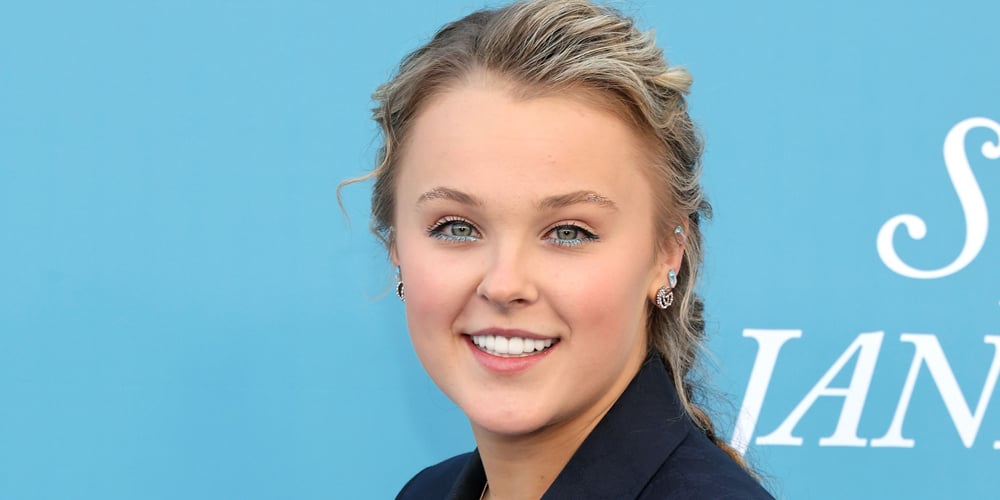JoJo Siwa Demands Fans Stop Taking Selfies With Boyfriend Chris Hughes During Her Show | Chris Hughes, jojo siwa | Celebrity News and Gossip | Entertainment, Photos and Videos